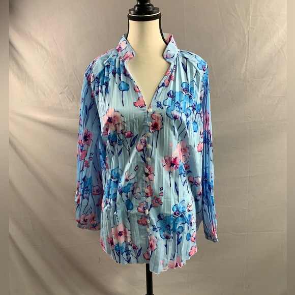 Blue Boho Floral Print Button Down Pleated Shirt - Picture 6 of 8